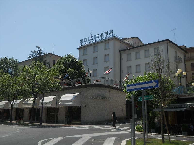 Hotel Quisisana Chianciano Terme Exterior photo